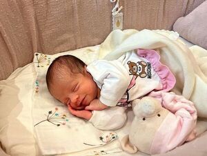 ¡La hija recién nacida de Cristiano Ronaldo se llama Esmeralda! - Gente - ABC Color