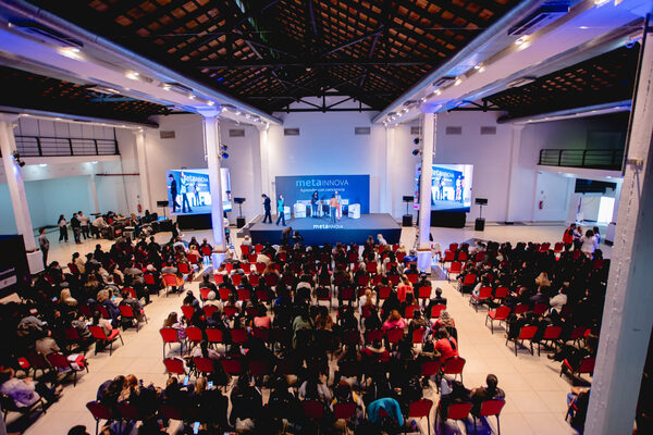 Destacan proyectos de estudiantes nacionales del nivel medio en proyecto internacional de innovación educativa | OnLivePy