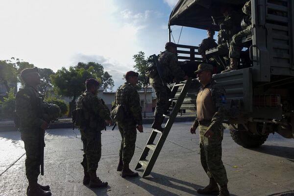 Más de 500 detenidos en primeros siete días de estado de excepción en Ecuador - Mundo - ABC Color