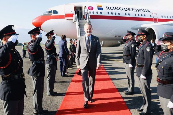 El rey Felipe VI llega a Costa Rica para participar en investidura de Chaves - Mundo - ABC Color
