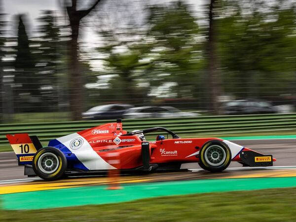 Joshua Duerksen culminó sexto en una carrera llena de incidentes - ABC Motor 360 - ABC Color
