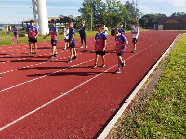 Exitosa jornada de Mini Atletismo en Encarnación