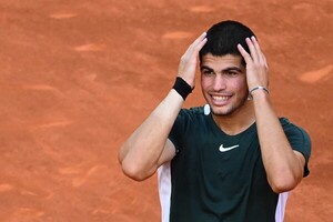 Diario HOY | ¡Épica remontada! Carlos Alcaraz tumba al número 1 del mundo y es finalista en Madrid