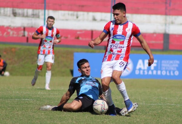 Diario HOY | Pastoreo alcanza la cima de la Intermedia con remontada en Atyrá