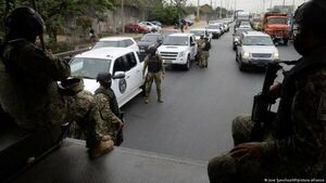 Más de 500 detenidos en primeros siete días de estado de excepción en Ecuador
