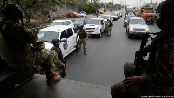 Más de 500 detenidos en primeros siete días de estado de excepción en Ecuador