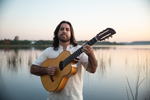 Diario HOY | Cantante emergente busca concienciar sobre la naturaleza a través de la música