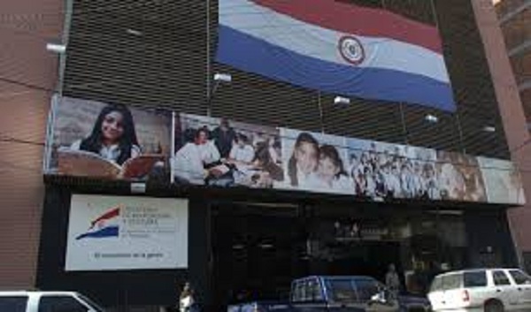 MEC interviene Colegio tras denuncia de supuesto abuso