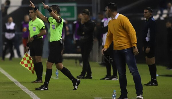 Versus / Julio Cáceres dijo que Olimpia es un equipo que está muy cansado - PARAGUAYPE.COM