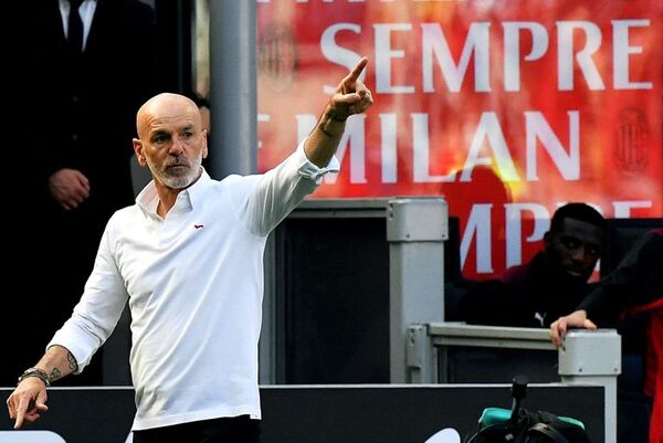 El AC Milan juega hoy con presión en  Verona - Fútbol - ABC Color