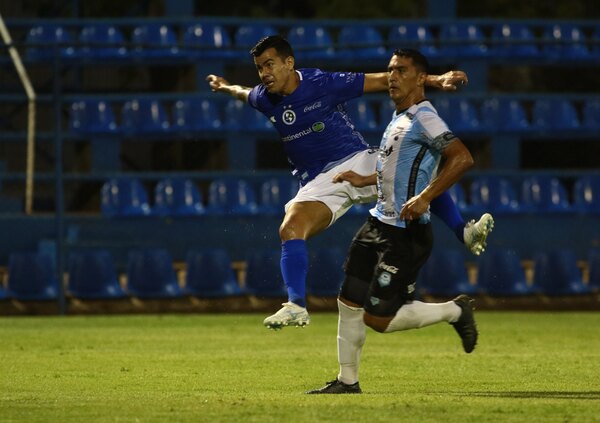 Guaireña vs. Sol de América, choque de necesitados en Villarrica