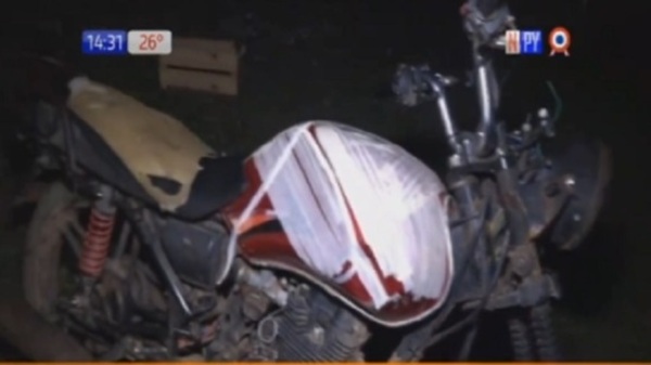 Vecinos reducen a golpes a supuesto motochorro - PARAGUAYPE.COM