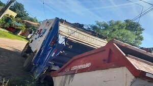 ¡Macabro! Hallan restos humanos en contenedor de basura | Noticias Paraguay