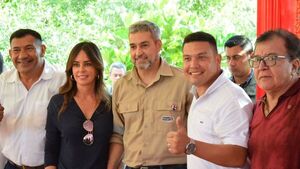 Abdo Benítez dice que Cartes paga por silencio sobre lavado de dinero