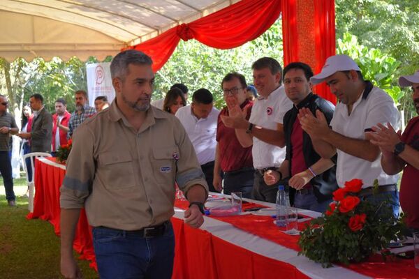 Abdo niega inconstitucionalidad de su candidatura a presidencia de ANR - Nacionales - ABC Color