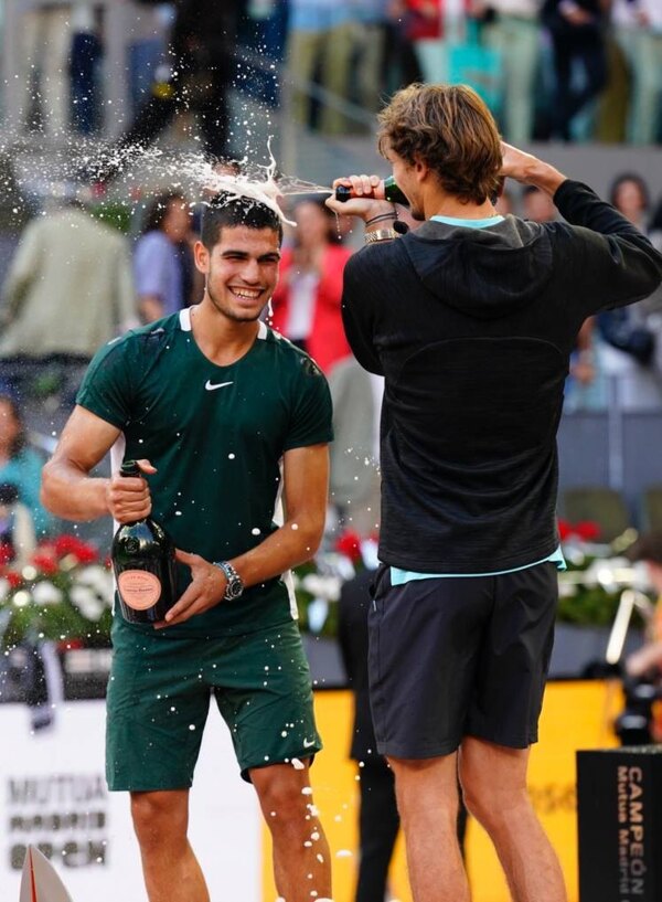 Versus / Un “trasnochado” Zverev, disparó contra la ATP - PARAGUAYPE.COM