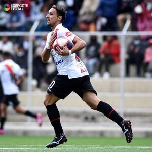 Gustavo Cristaldo y “Conejo” Benítez, entre los goleadores en el exterior - Fútbol - ABC Color