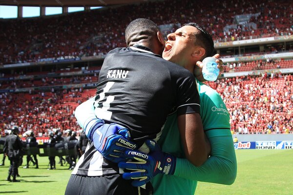 Versus / "Gatito" Fernández fue figura en la victoria del Botafogo ante el Flamengo - PARAGUAYPE.COM