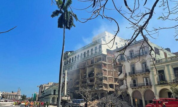 Aumenta la cifra de decesos tras explosión de hotel en Cuba