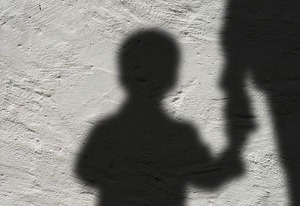 Abogado de directora del colegio de Lambaré confirmó que sí se produjo el abuso - El Independiente