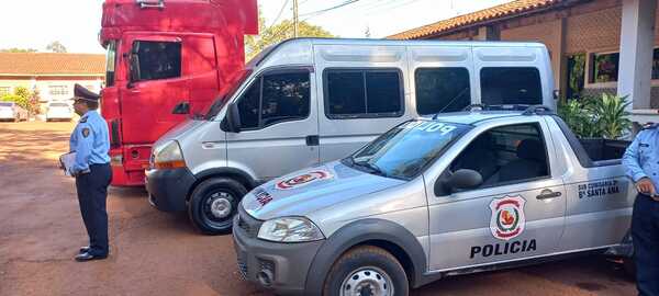 SENABICO entrega tres vehículos a la Dirección de Policía del Alto Paraná - La Clave
