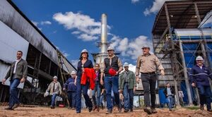 Planta alcoholera de Petropar, lista para el inicio de la zafra 2022