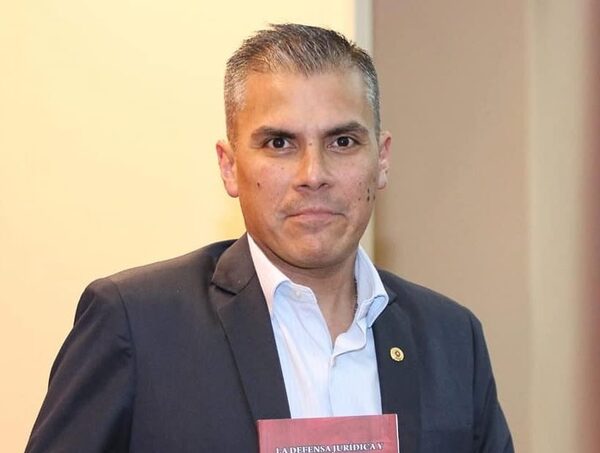 Apoderado de HC: "Mario Abdo es un niño resentido que siempre lo tuvo todo" · Radio Monumental 1080 AM