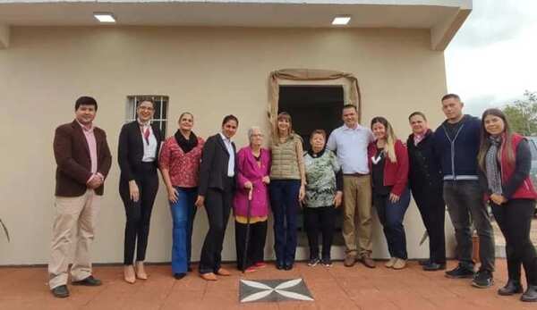 Un emprendedor capacitado por el MTESS inauguró su local de confitería en la ciudad de Limpio