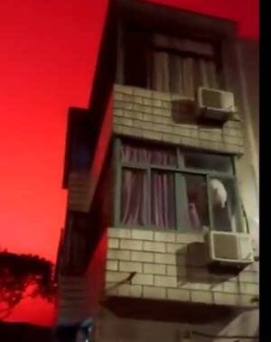 Crónica / [VIDEO] ¡Fidemundo! El cielo se volvió rojo en China