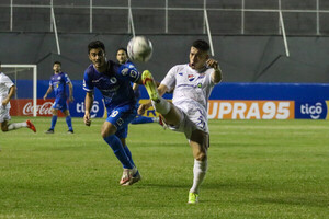 12 de Octubre vs. Nacional en el estadio Luis Salinas. - El Independiente