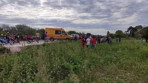 Tres personas que iban en motocicleta mueren en accidente