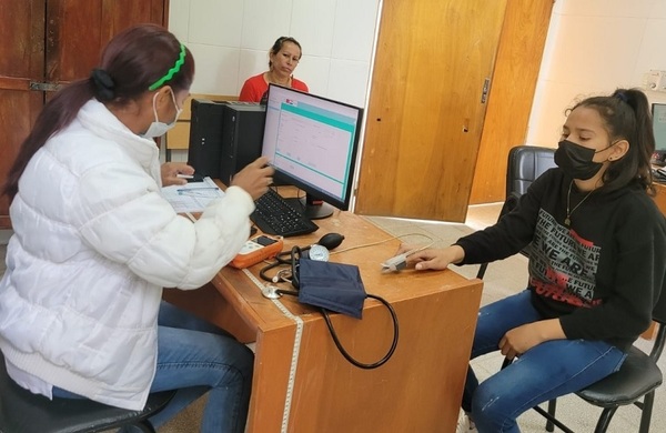 Más de 100 establecimientos sanitarios del país ya utilizan el HIS