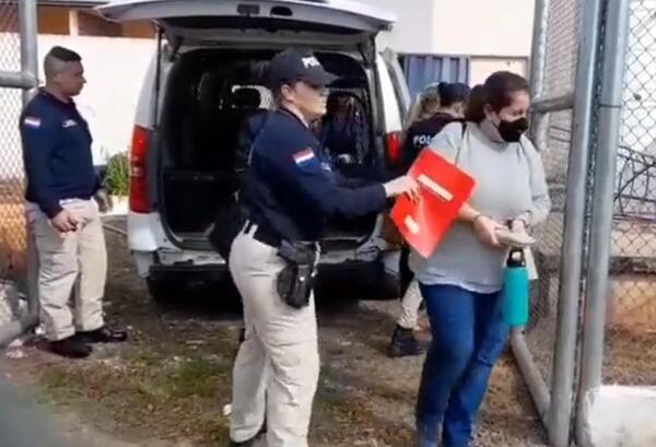 Caso abuso en colegio de Lambaré: finalmente docentes fueron trasladadas al Centro Penitenciario de Mujeres de Oviedo y no en el Buen Pastor - San Lorenzo Hoy