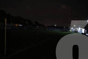 Crónica / Nacional le estaba ganando al “12”, hasta que se fue la “luz”