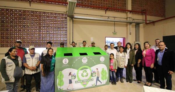 La Nación / Ande sella acuerdo con recicladores del barrio San Francisco para promover proyecto de reciclaje