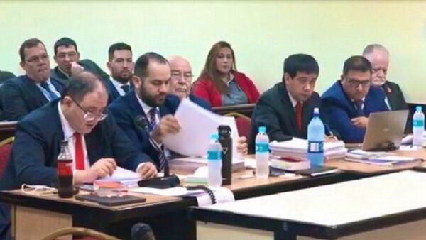 Inicia histórico juicio a dos ex ministros de la Corte Suprema