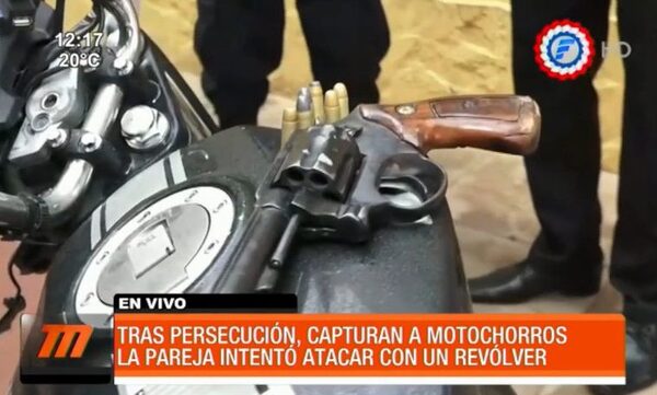 Capturan a pareja de presuntos motochorros en Roque Alonso - PARAGUAYPE.COM