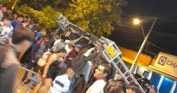 La Nación / Desplome de una estructura en Horqueta deja varios heridos