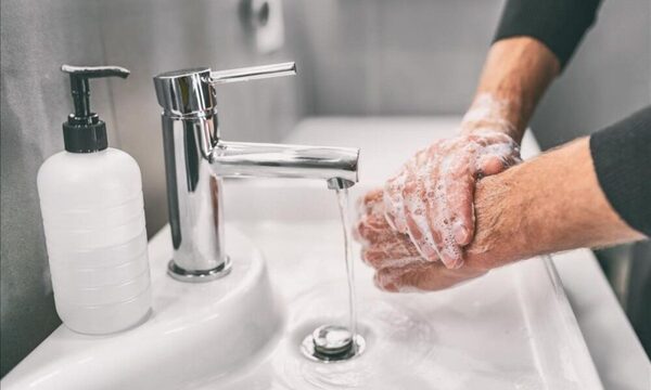 Retomar lavado de manos y uso de tapabocas, pide neumólogo ante aumento de cuadros respiratorios