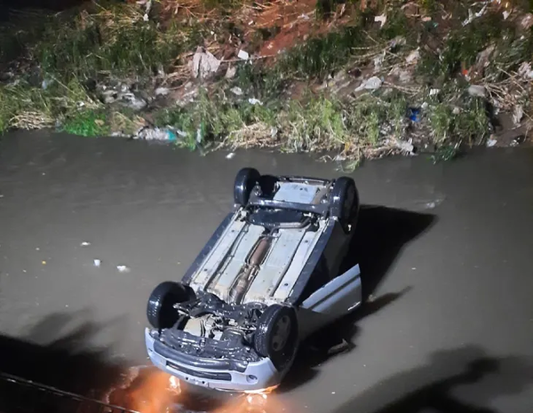 GPS lo llevó directo al fondo de un arroyo