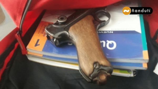 De terror: Denuncian que alumno llevó un arma de fuego a su escuela y realizó disparos al aire