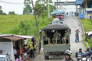 Más de 40 reclusos mueren durante amotinamiento en cárcel de Ecuador | Radio Regional 660 AM