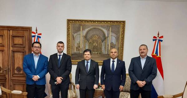 La Nación / Delegación de Azerbaiyán analiza oportunidades comerciales en gas, petróleo y energía
