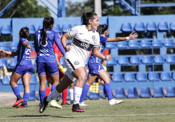 Femenino: Racha invicta de Olimpia le acerca al título - Fútbol - ABC Color