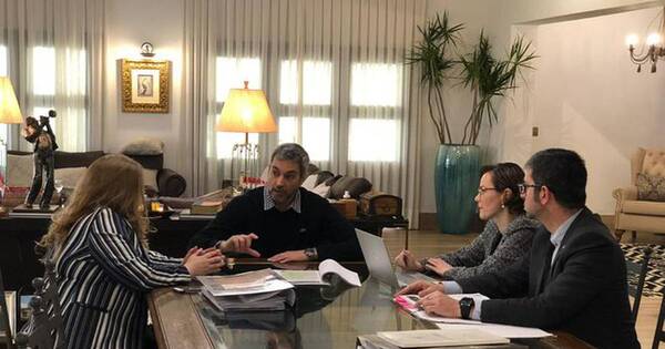 La Nación / Abdo Benítez lamenta asesinato del fiscal Marcelo Pecci en Colombia