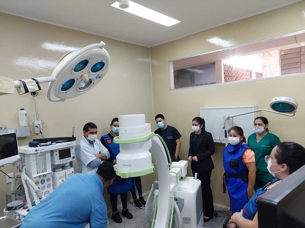 Diario HOY | Dotan quirófano del hospital de San Estanislao con nuevo equipo de rayos X