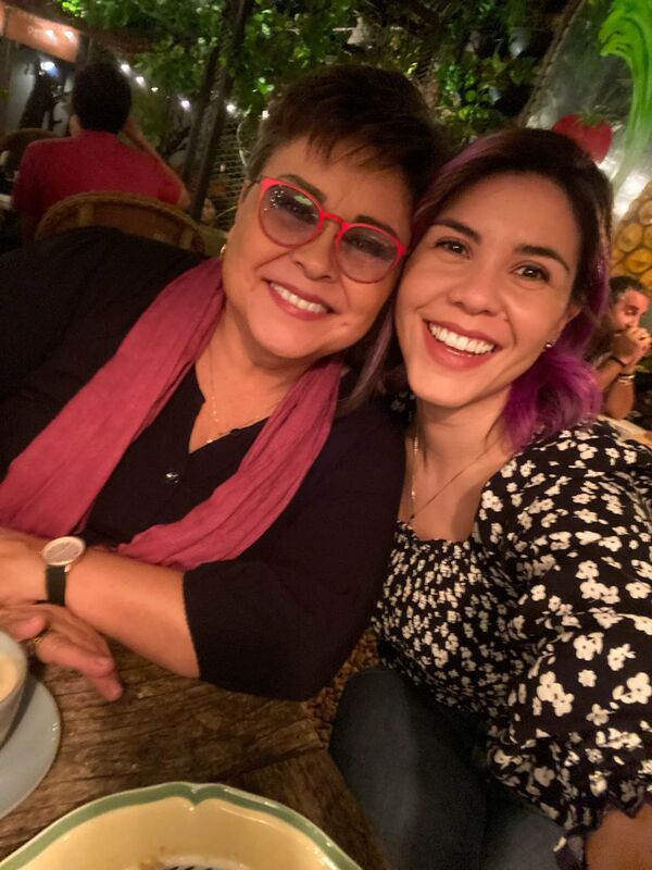 El emotivo reencuentro de Lizza Bogado con su hija Jessica - Gente - ABC Color