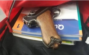 Estudiante llevó arma a la escuela y hasta efectuó disparo, reportan