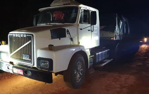 Vacían un camión tras nuevo asalto en Coronel Oviedo – Prensa 5