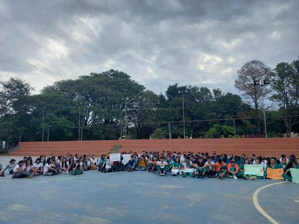 Estudiantes de Misiones exigen justicia y piden vigencia de protocolo de actuación en caso de abusos